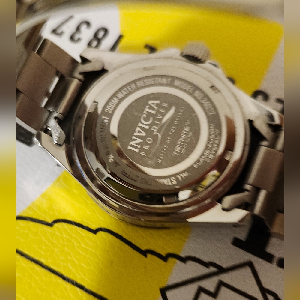 Invicta Pro Diver #34022 - Picture 9 of 9